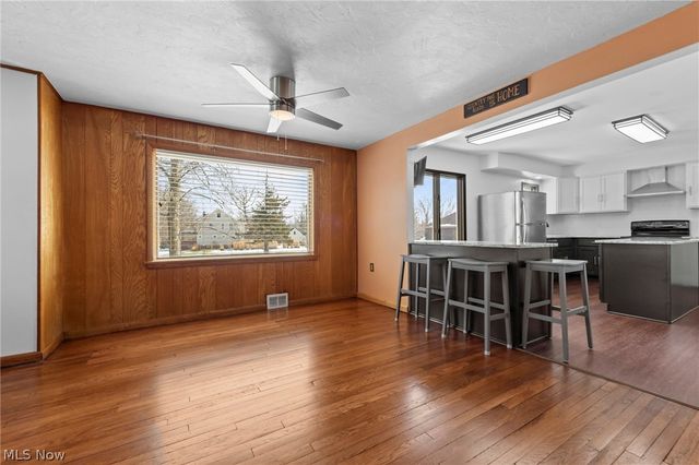 6312 E Pleasant Valley Road, Independence, OH 44131