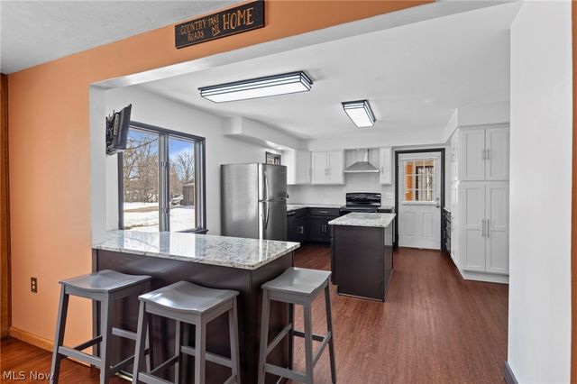 6312 E Pleasant Valley Road, Independence, OH 44131