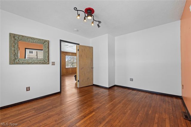 6312 E Pleasant Valley Road, Independence, OH 44131