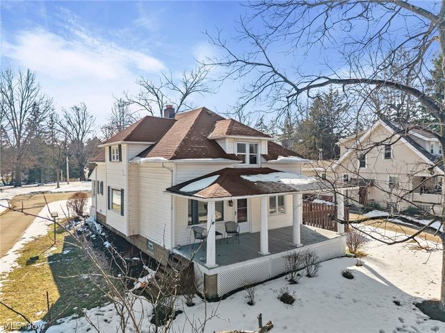 6312 E Pleasant Valley Road, Independence, OH 44131