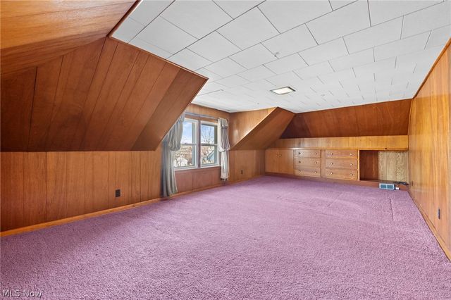 6312 E Pleasant Valley Road, Independence, OH 44131