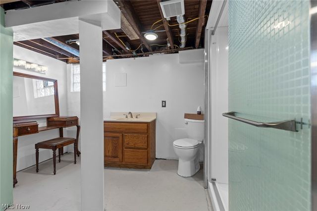 6312 E Pleasant Valley Road, Independence, OH 44131