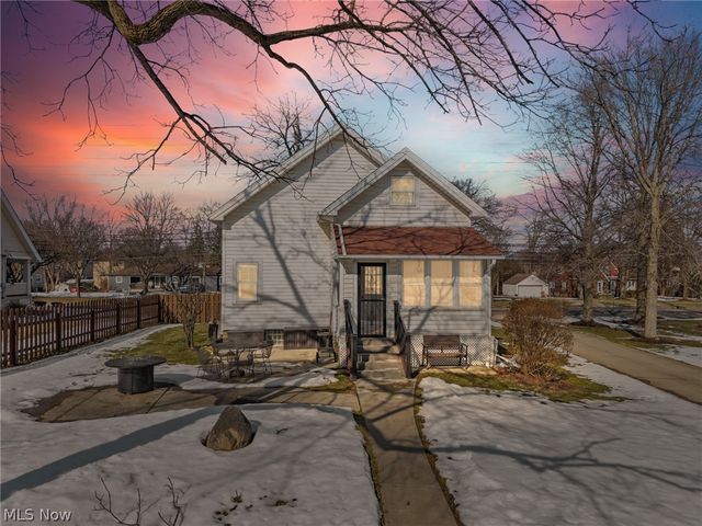 6312 E Pleasant Valley Road, Independence, OH 44131