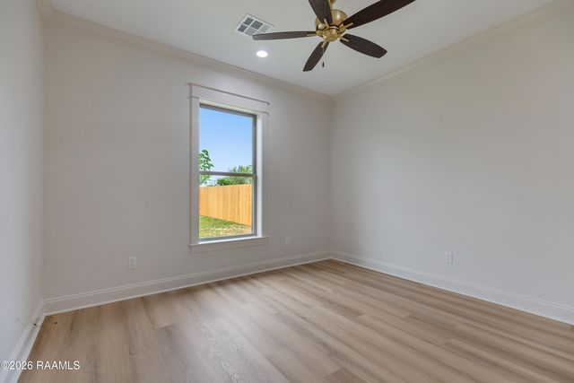 112 Spring Meadow Drive, Broussard, LA 70518