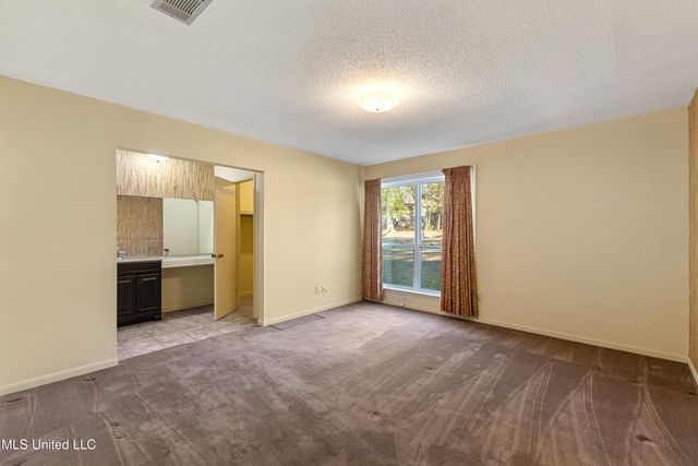 112 Marshall Place, Hattiesburg, MS 39402