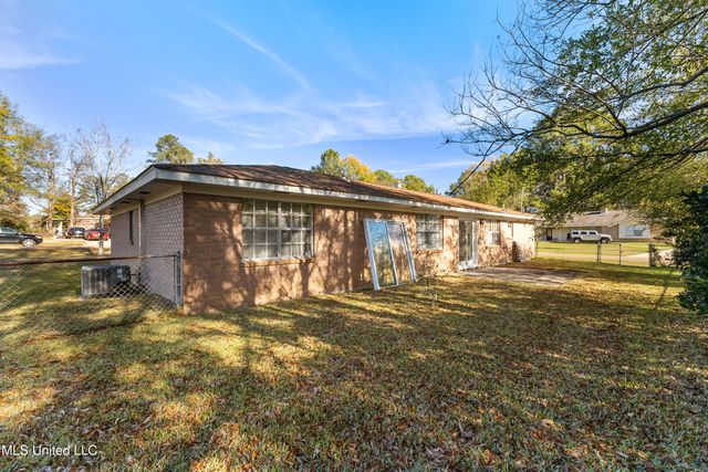 112 Marshall Place, Hattiesburg, MS 39402