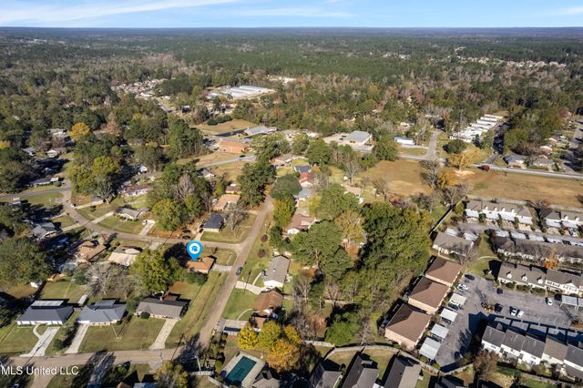 112 Marshall Place, Hattiesburg, MS 39402