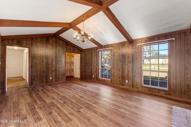 112 Marshall Place, Hattiesburg, MS 39402