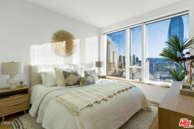 889 Francisco Street 1702, Los Angeles, CA 90017