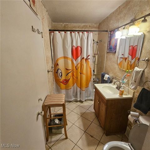 6280 Eldridge Boulevard, Bedford Heights, OH 44146