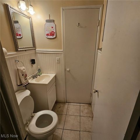 6280 Eldridge Boulevard, Bedford Heights, OH 44146