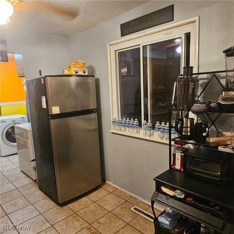 6280 Eldridge Boulevard, Bedford Heights, OH 44146