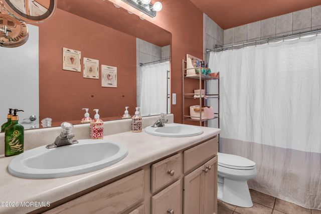 126 Royal Drive, Brick, NJ 08723