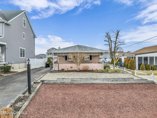 126 Royal Drive, Brick, NJ 08723