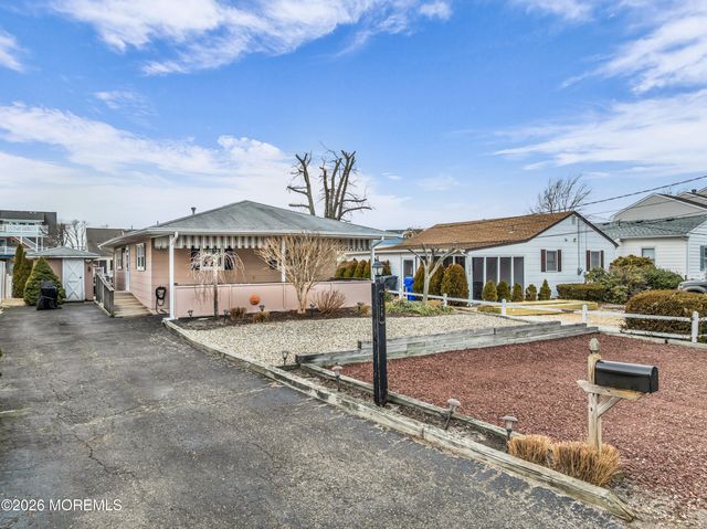 126 Royal Drive, Brick, NJ 08723