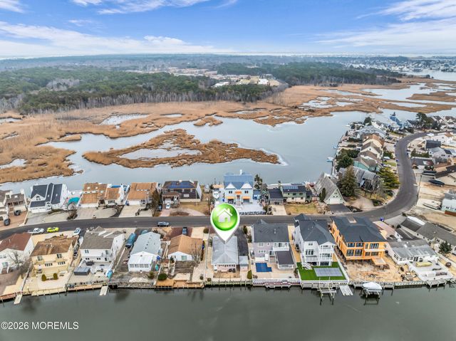 126 Royal Drive, Brick, NJ 08723