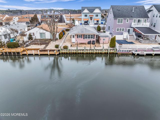 126 Royal Drive, Brick, NJ 08723