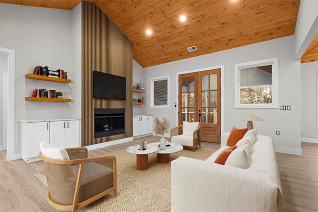 304 of Oaks Avenue, Anderson, SC 29621