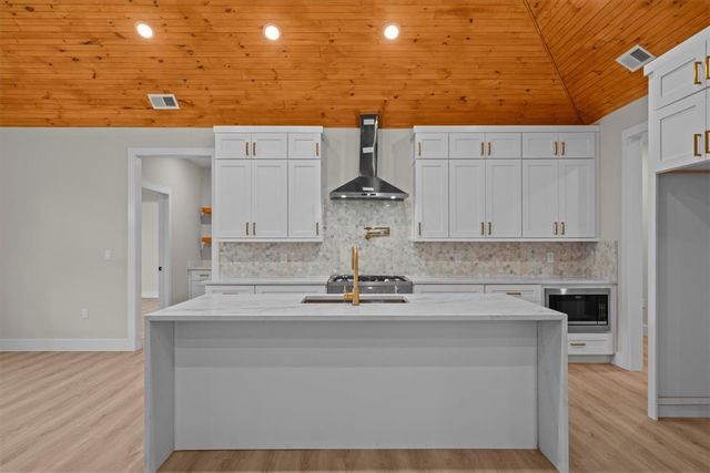 304 of Oaks Avenue, Anderson, SC 29621