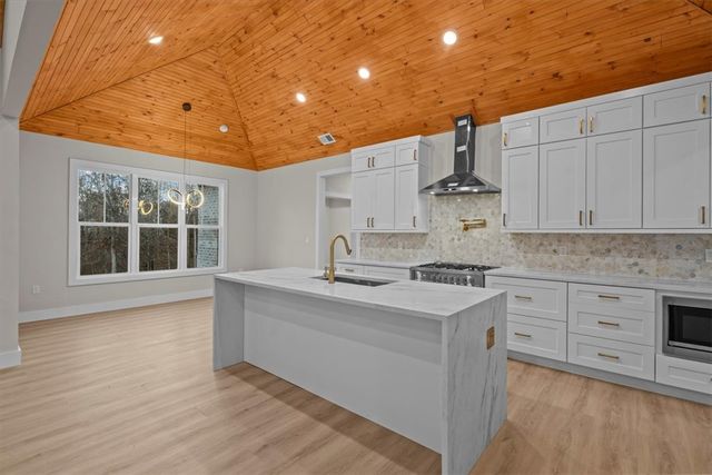 304 of Oaks Avenue, Anderson, SC 29621