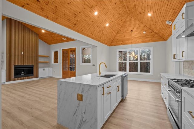 304 of Oaks Avenue, Anderson, SC 29621