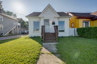 563 S LAKE Street, Aurora, IL 60506