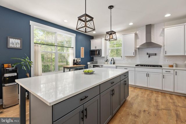 52 ACORN RIDGE CT, Fredericksburg, VA 22406