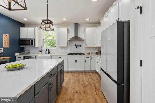 52 ACORN RIDGE CT, Fredericksburg, VA 22406