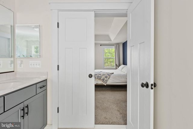 52 ACORN RIDGE CT, Fredericksburg, VA 22406