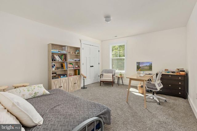 52 ACORN RIDGE CT, Fredericksburg, VA 22406