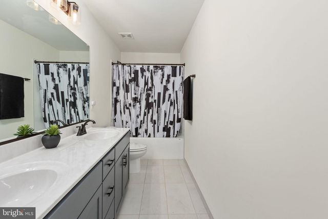 52 ACORN RIDGE CT, Fredericksburg, VA 22406