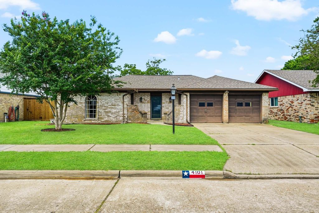 4101 Venetian Way, Pasadena, TX 77503