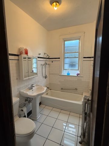 6938 S Peoria Street, Chicago, IL 60621