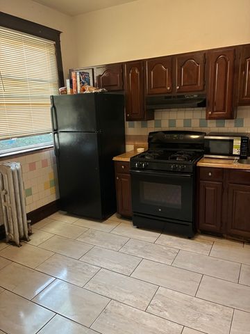 6938 S Peoria Street, Chicago, IL 60621
