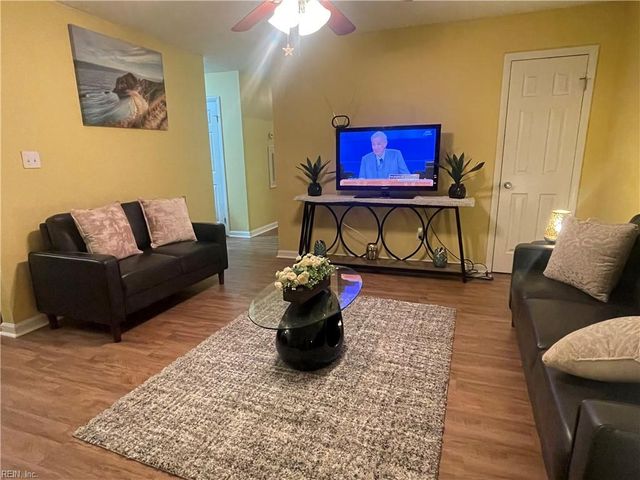 1640 Old Buckroe RD, Hampton, VA 23664
