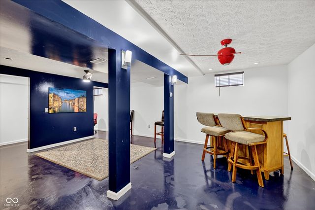 6461 Hunters Green Court, Indianapolis, IN 46278