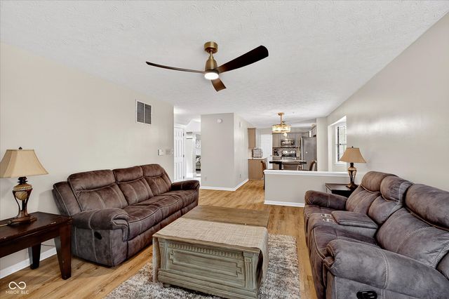 6461 Hunters Green Court, Indianapolis, IN 46278