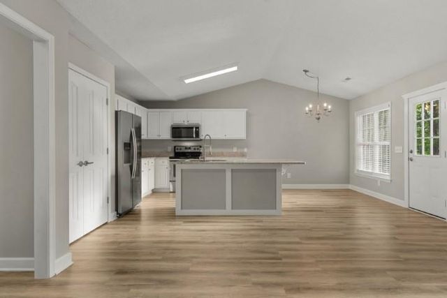 517 Topaz Ave., Little River, SC 29566