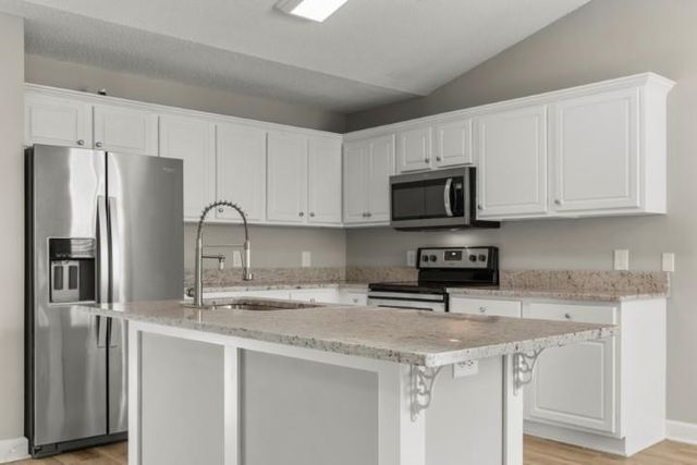 517 Topaz Ave., Little River, SC 29566