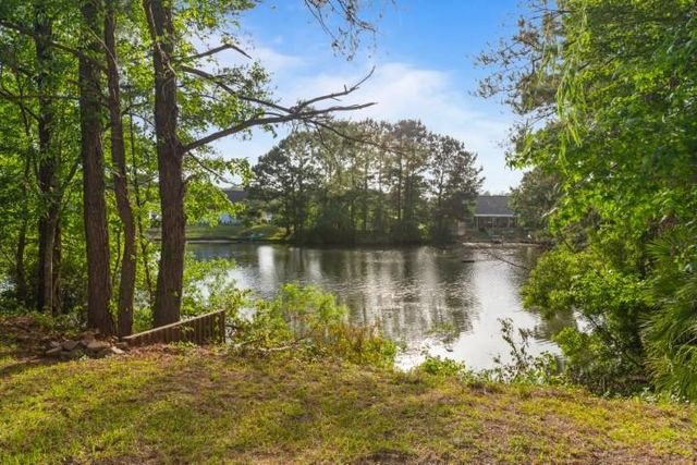 517 Topaz Ave., Little River, SC 29566