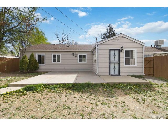 1121 Beeler St, Aurora, CO 80010