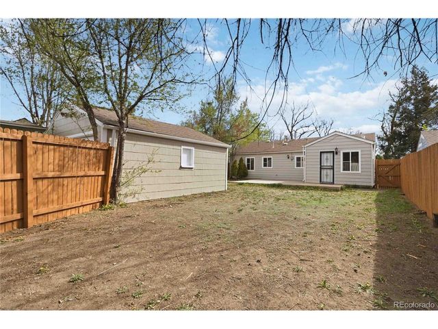 1121 Beeler St, Aurora, CO 80010