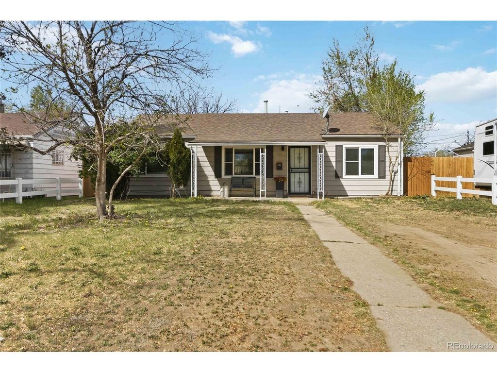 1121 Beeler St, Aurora, CO 80010