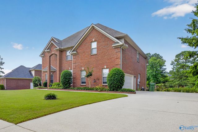 4410 Hidden Lake Drive, Owens Cross Roads, AL 35763