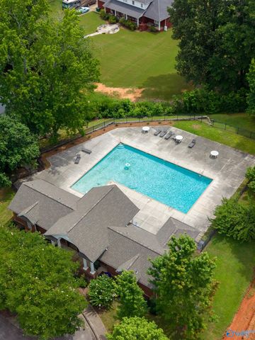 4410 Hidden Lake Drive, Owens Cross Roads, AL 35763