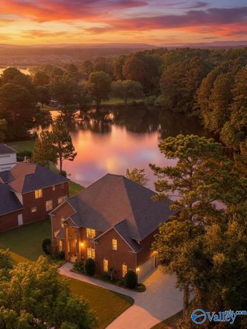 4410 Hidden Lake Drive, Owens Cross Roads, AL 35763