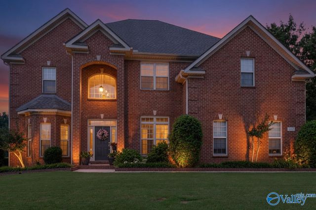 4410 Hidden Lake Drive, Owens Cross Roads, AL 35763