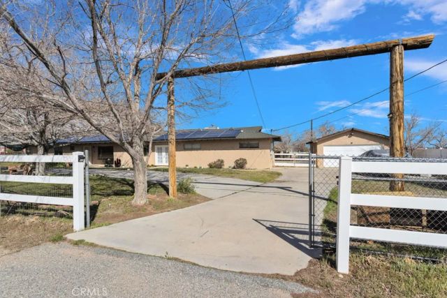 17598 Linden, Hesperia, CA 92345