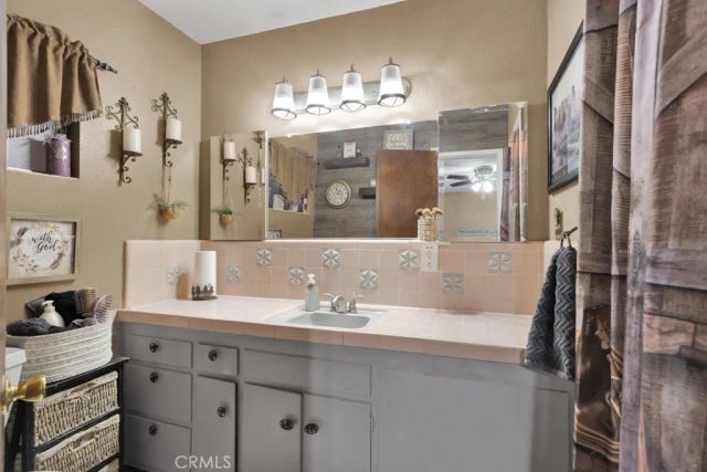 17598 Linden, Hesperia, CA 92345