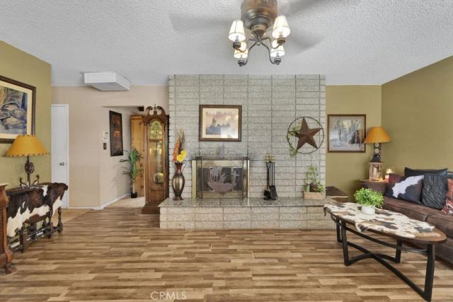 17598 Linden, Hesperia, CA 92345